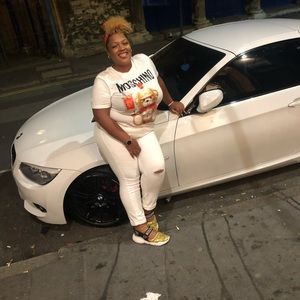 Meet your Posher, Ye